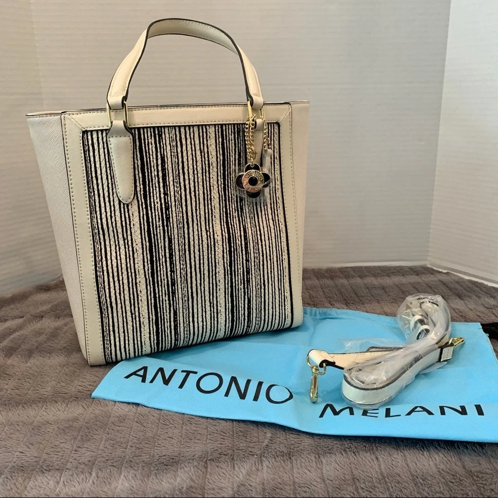 β€οΈβπ₯β€οΈβπ₯HPβ€οΈβπ₯β€οΈβπ₯Antonio Melani leather summer purse. White & black. NWOT - Picture 1 of 4